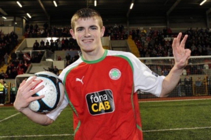 Πήρε Ντόνελι η Σουόνσι