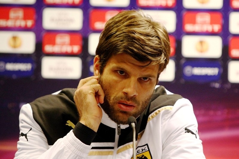 Dimi: «Μας χαλαρώνουν τα αποδυτήρια»