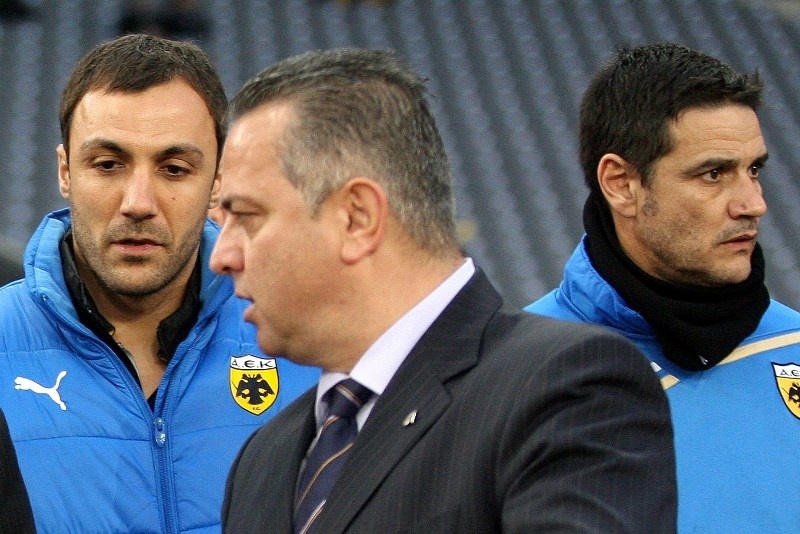 «Να παραιτηθεί ο Βασάρας»