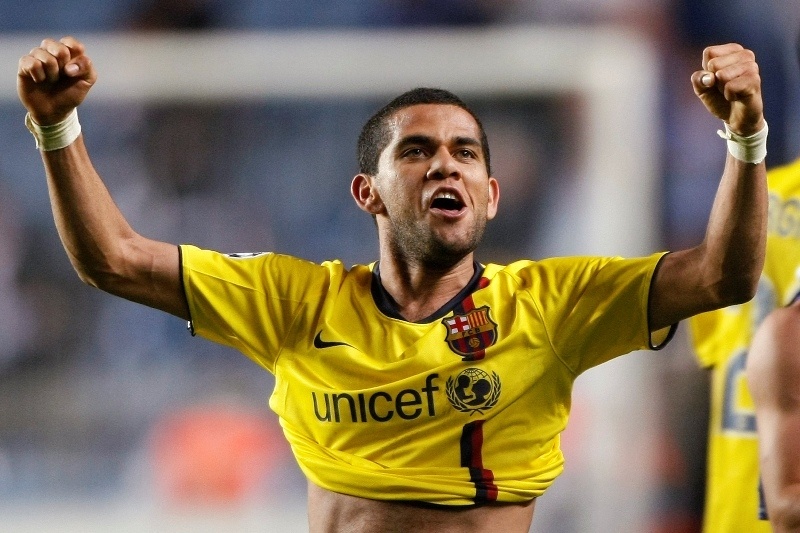 Ντ.Άλβες: «Απόλαυση το clasico»