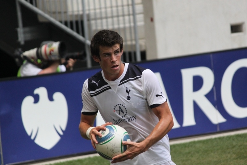 Μπέιλ: «Καλύτερα αουτσάιντερ»