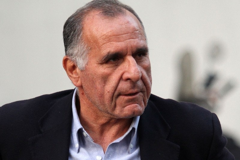Κωνσταντίνου: «Ας κοιτάνε τις ομάδες τους»