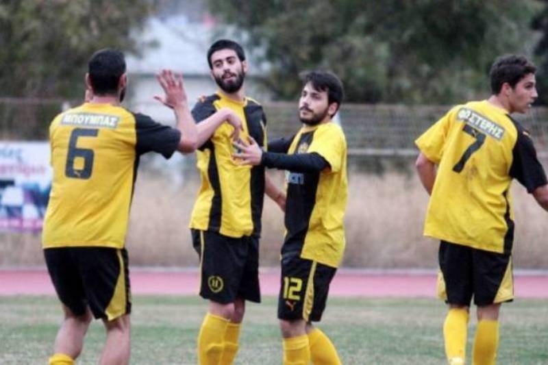 Στην έξοδο τρεις στον Ηλυσιακό