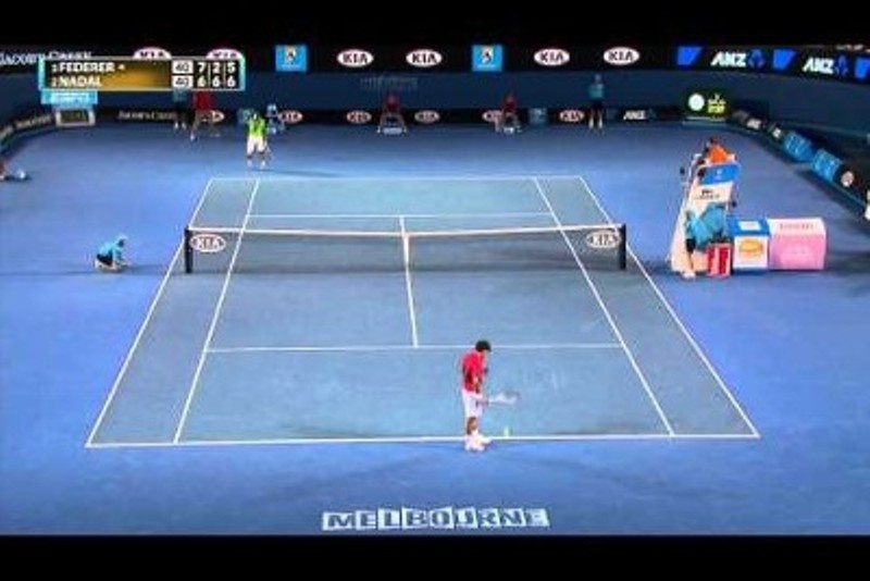 «Γάτα» το ball boy!