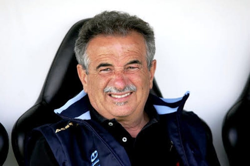 Πρόσληψη Μοντονίκο στη Νοβάρα