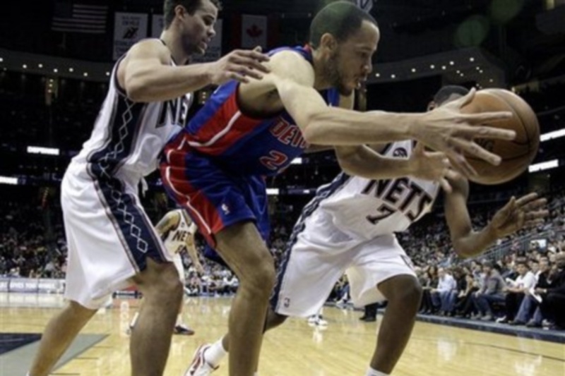 Με... οκτώ παίκτες οι Νετς