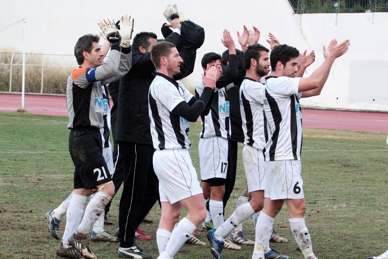 Γιόρτασαν με δίπλες στην Καλαμάτα!