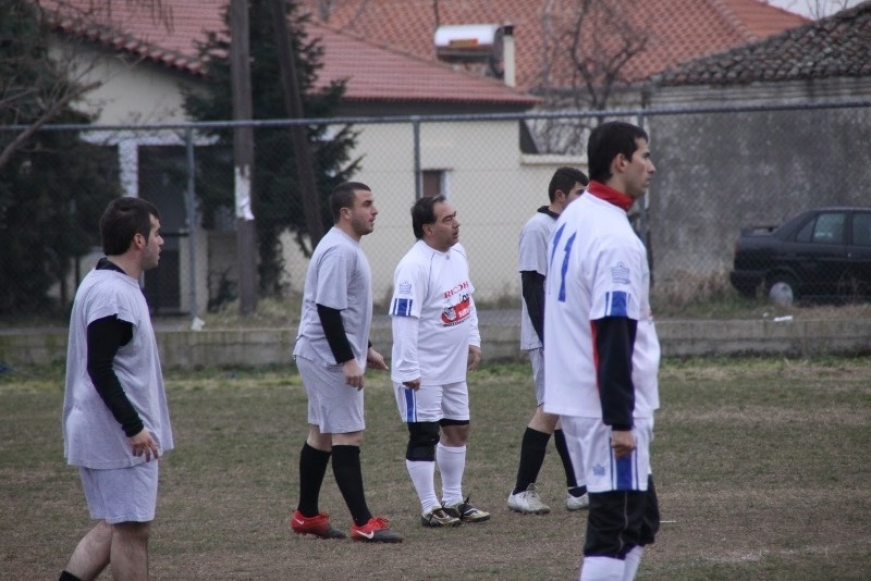 Άνετη επικράτηση για Δόξα