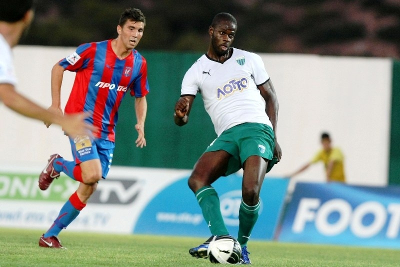 Ντιμπαλά: «Πολλά γκολ για να βοηθήσω τον Πανιώνιο»