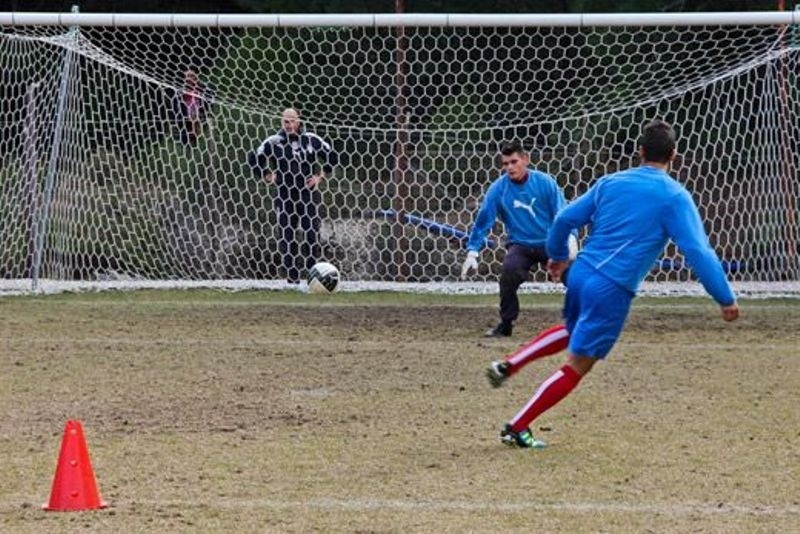 Χωρίς Τραορέ, Τζιωρτζιόπουλο