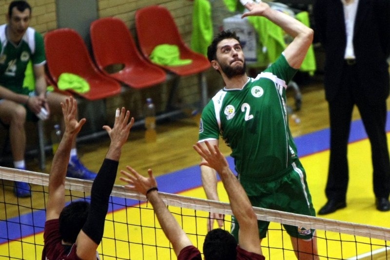 Το ΔΣ αποφασίζει για Ντονά