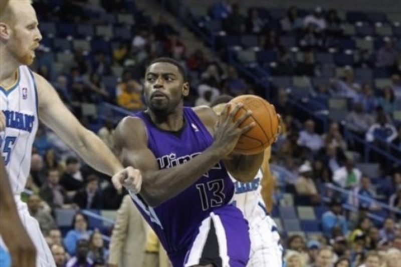 Ανατροπή και τρία σερί για τους Κινγκς