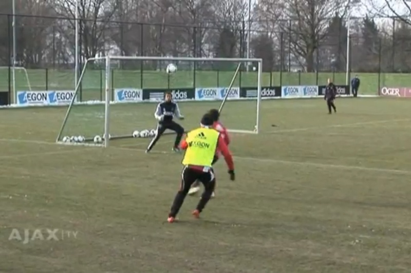 Σουλεϊμάνι από καρμπόν... Ντε Μπουρ! (video)