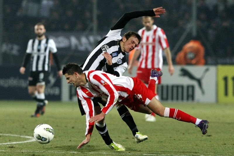 Μιραλάς: «Ποιος είναι ο Λαζάρ;»