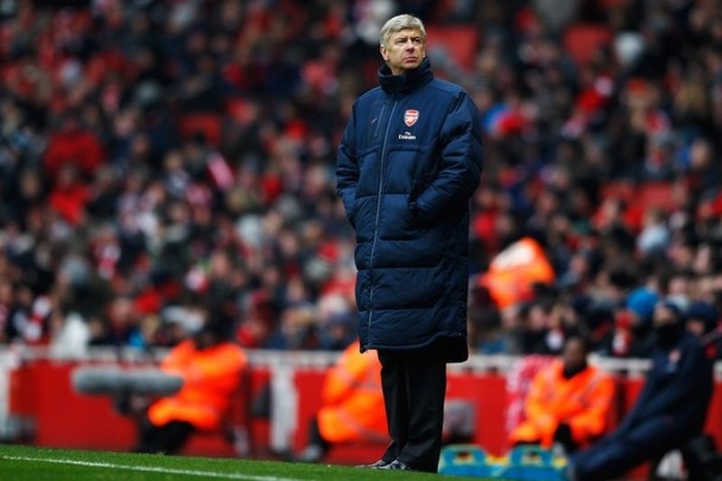 Βενγκέρ: «Μην δημιουργείτε σενάρια»