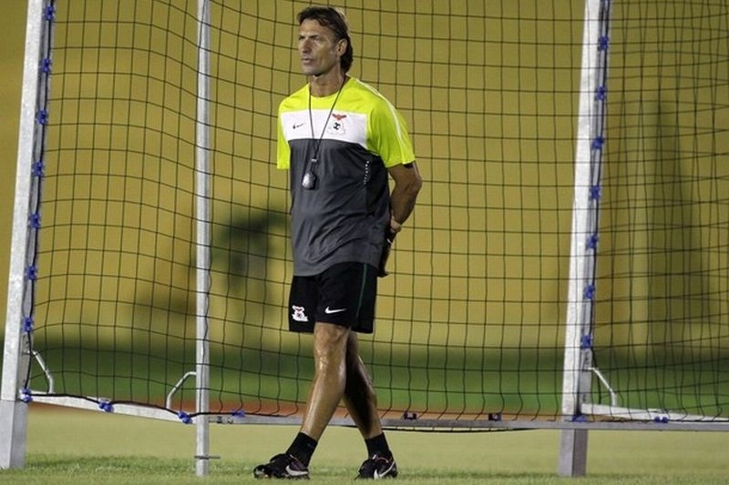 «Να τιμήσουμε τους νεκρούς του 1993»