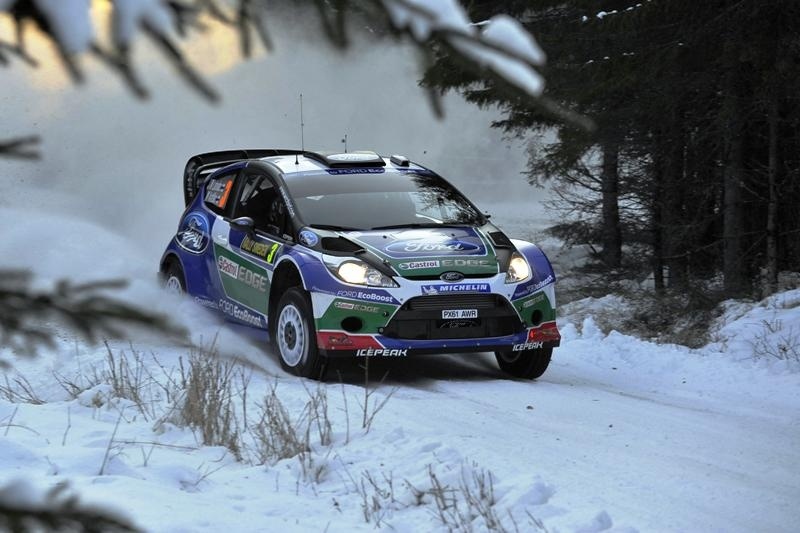 Πιο… άνετα πρώτος ο Λάτβαλα