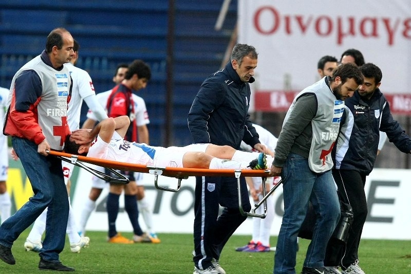 Χιαστούς ο Ζαραδούκας, χάνει τη χρονιά