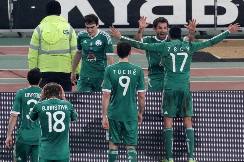 Αποθέωση για Φερέιρα και παίκτες!