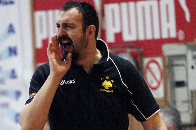 Οικονόμου: «Όχι ακόμα πάρτι τίτλου»