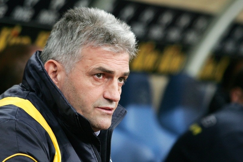 Σάκης Τσιώλης