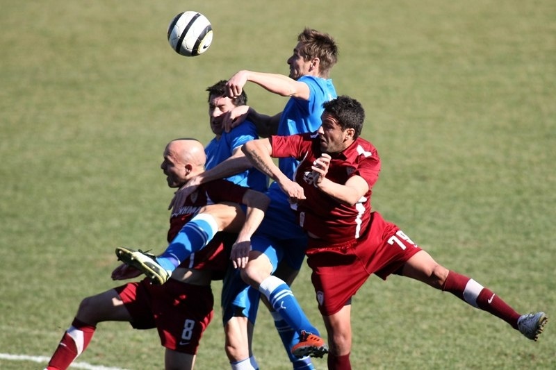 Ζέτος: «Πιθανή και νέα διακοπή»