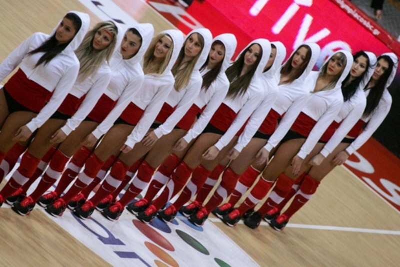 Χόρεψε με τις «Red Drops»!