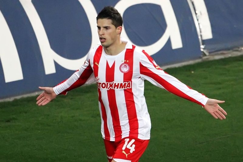 «Κίτρινος»… πυρετός για Μιραλάς!