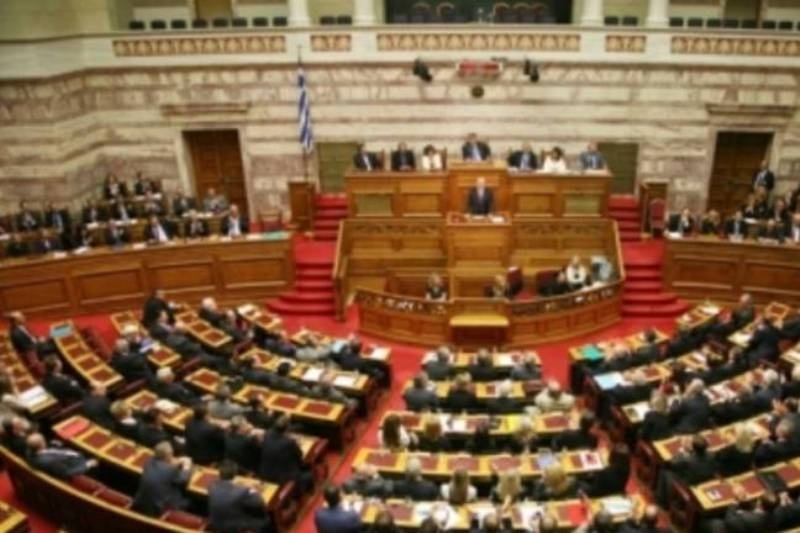 Ψηφίστηκαν οι συνταξιοδοτικές διατάξεις
