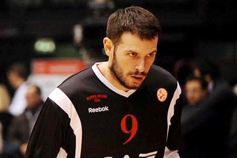 Χειροκροτήθηκε στην παρουσίαση ο Φώτσης (photos)