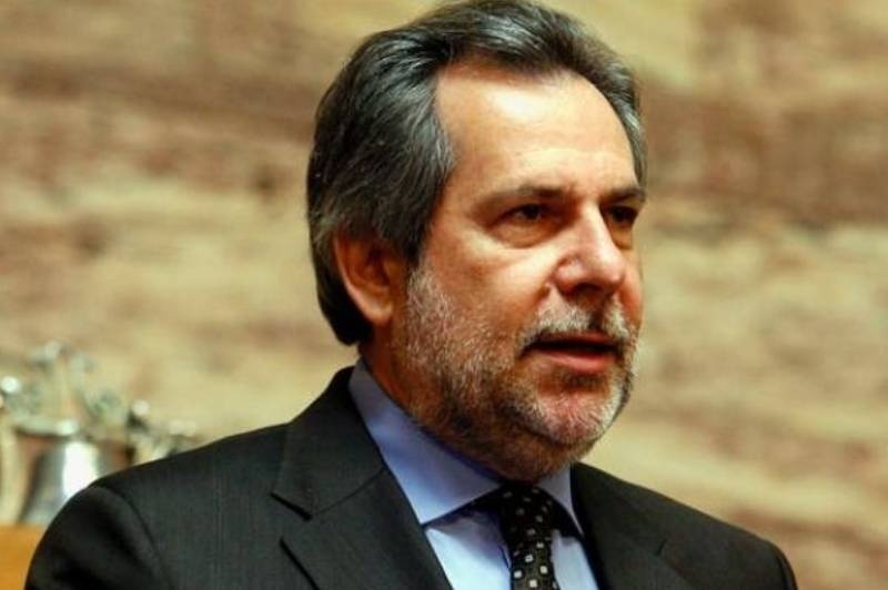 Παραιτήθηκε από υπουργός ο Χρ. Παπουτσής