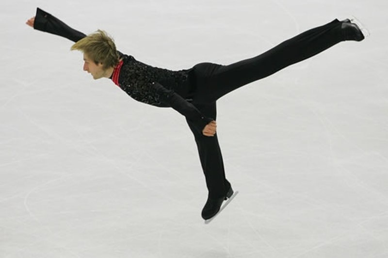 Εγχειρίστηκε στο γόνατο ο Πλούσενκα