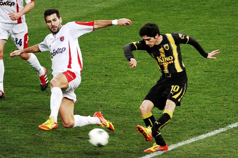 Ανησυχία στην ΑΕΚ για Χοσέ Κάρλος