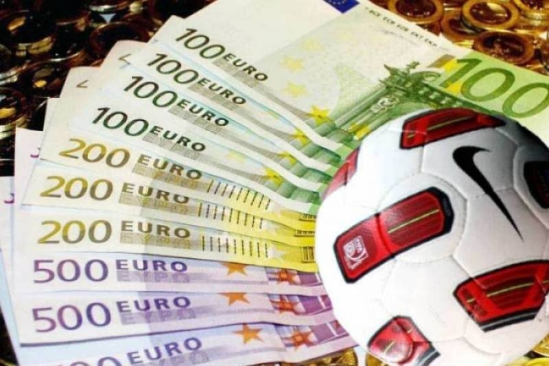 Ευπρόσδεκτα τα λεφτά από οποιονδήποτε, αλλά…