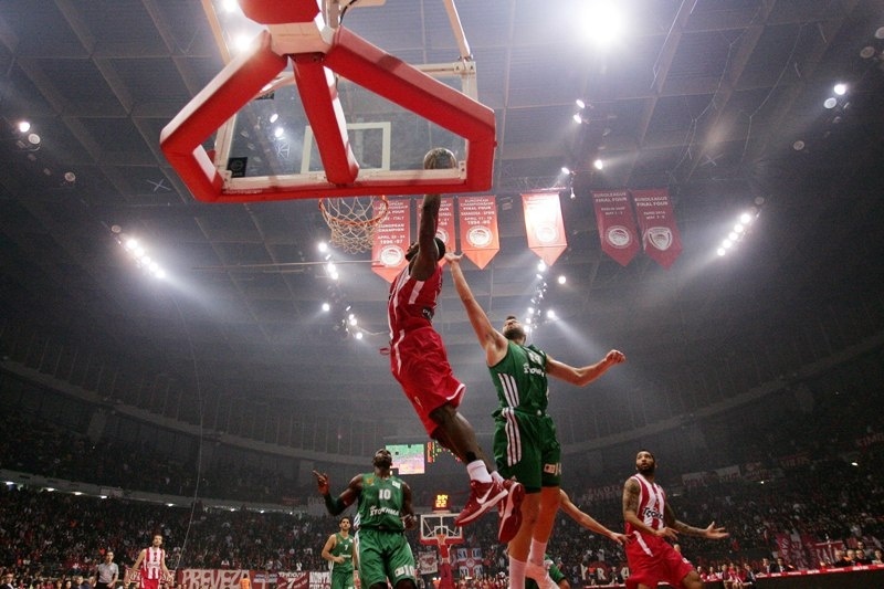 Οι «σκληροί» Έλληνες!