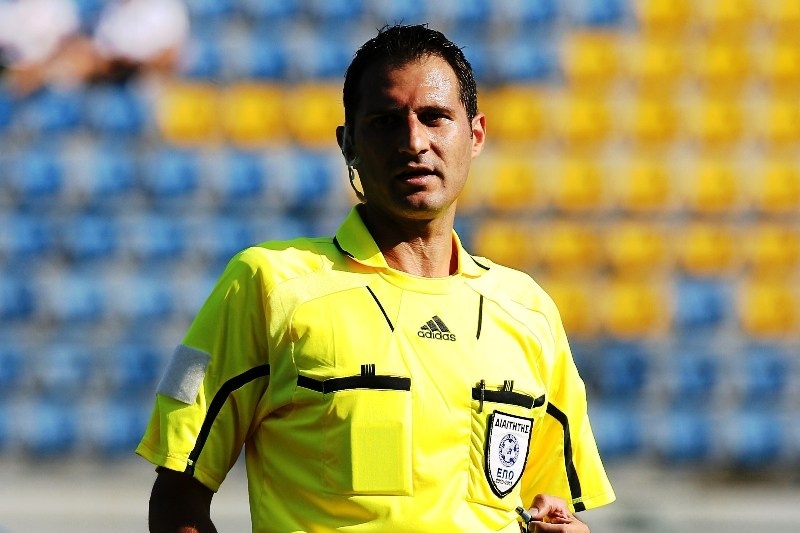 Ο Παππάς στην Κέρκυρα, ο Σελίμος στα Ιωάννινα