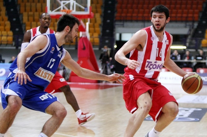 Πάτησε τα... 100 και τρέχει για τελικό ο Ολυμπιακός