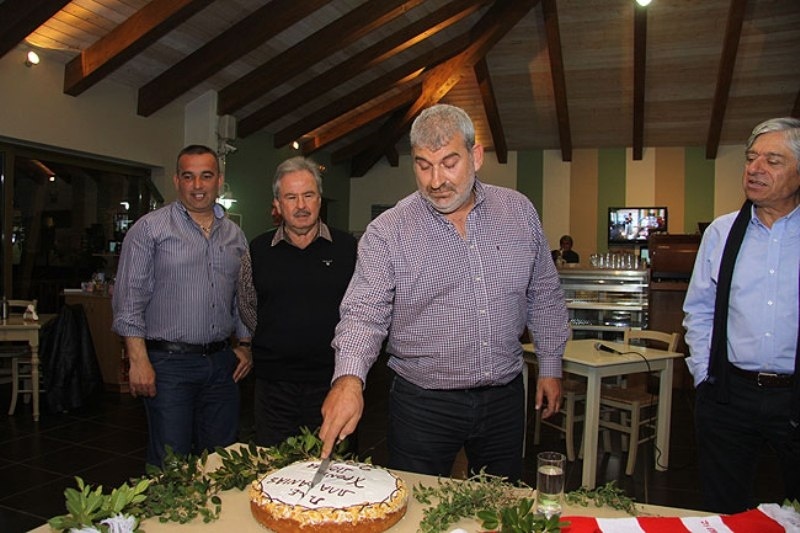 Έκοψε την πίτα του ο Πλατανιάς (photos)