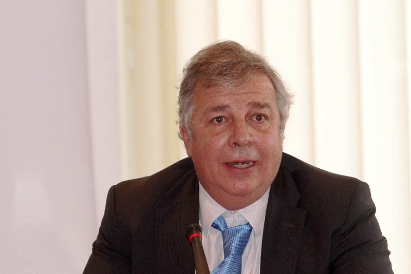 Μπιτσαξής: «Το φυτίλι το ανάβουν οι ομάδες...»