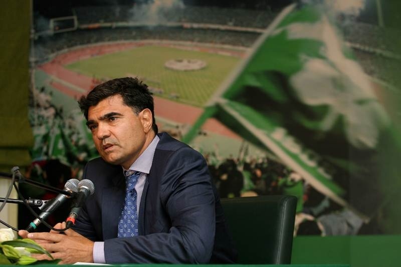 Πορεία οπαδών στο σπίτι του Τζίγκερ!