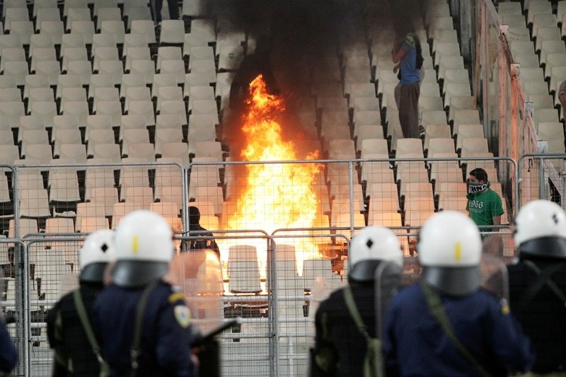 Κοροϊδευόμαστε μεταξύ μας...