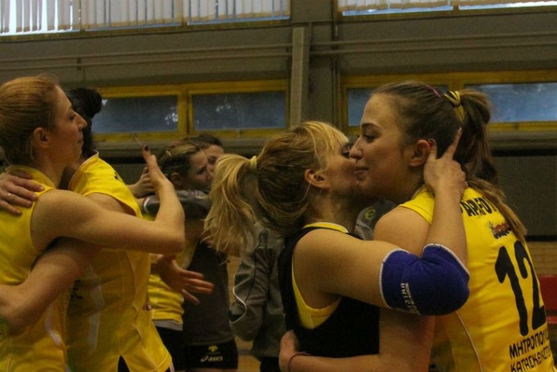 Υποδοχή των πρωταθλητριών στα γραφεία της ΑΕΚ