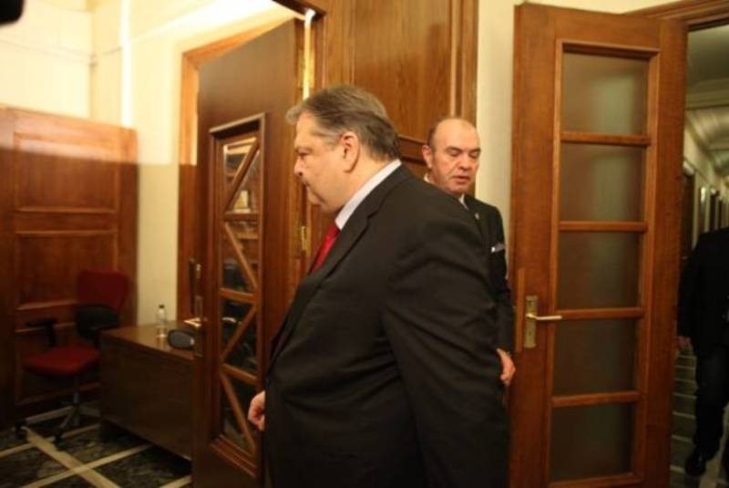 Έγινε αποδεκτή η παραίτηση του Βενιζέλου