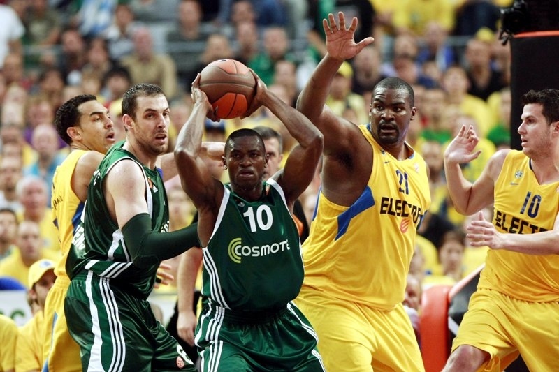 Λίγο πριν από τον τυφώνα!