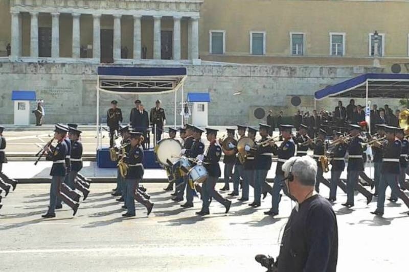 Σε αστυνομικό κλοιό η παρέλαση