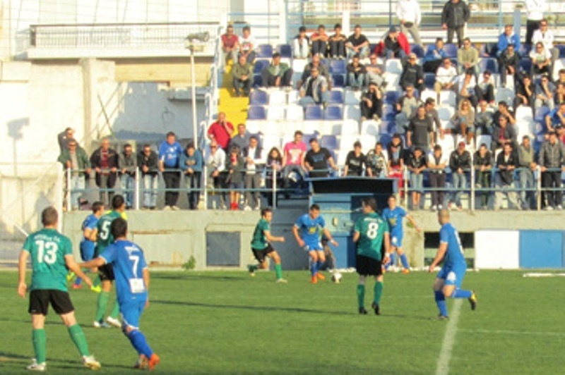 Με κενά στην άμυνα ο Ιωνικός