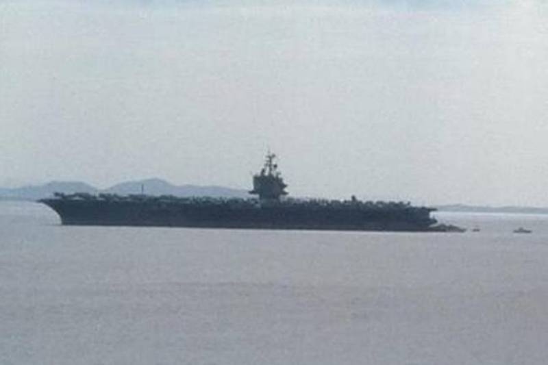 Στον Πειραιά το αεροπλανοφόρο USS Enterprise