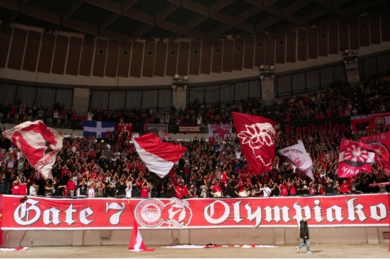 Κατάμεστο και πάλι το ΣΕΦ