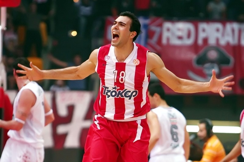 Σλούκας: «Τεράστια δύναμη από τον κόσμο του Ολυμπιακού»