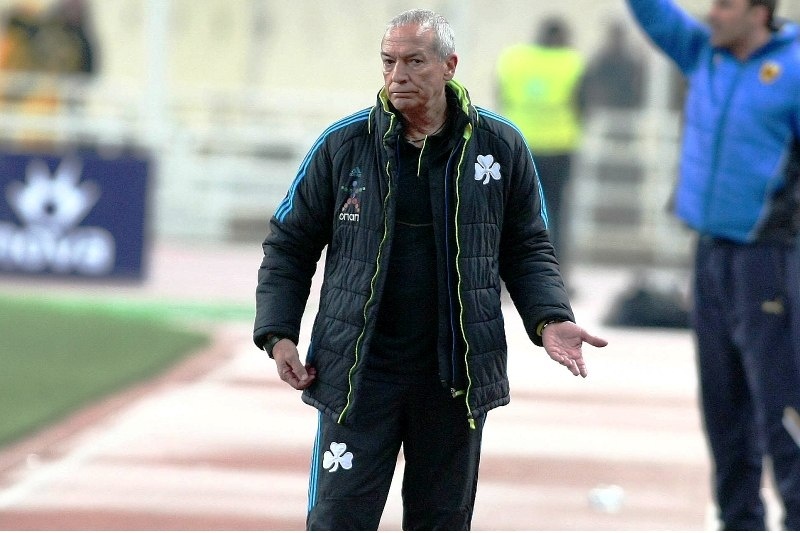 «Γκάζια» για τα… μπουζούκια